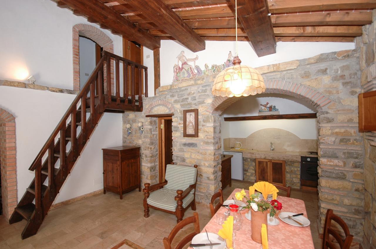 Villa Le Querciolaie Monteverdi Marittimo Exterior foto